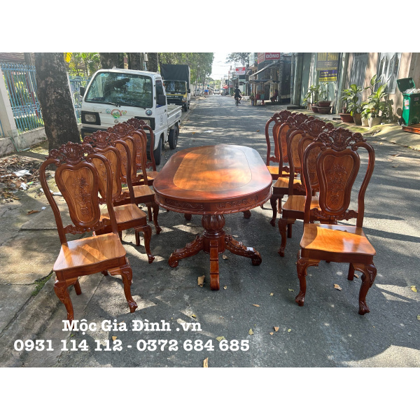 Bàn ăn Căm Xe Oval 8 ghế