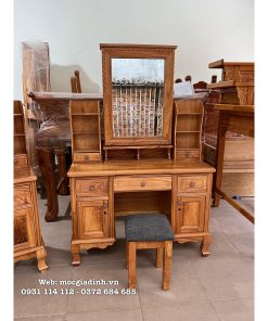 Bàn trang điểm Gõ vuông lớn