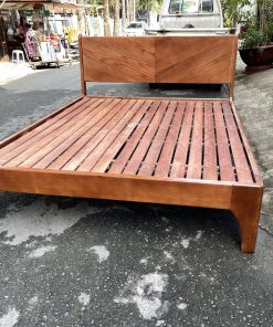Giường Gỗ Sồi Kiểu Hiện Đại