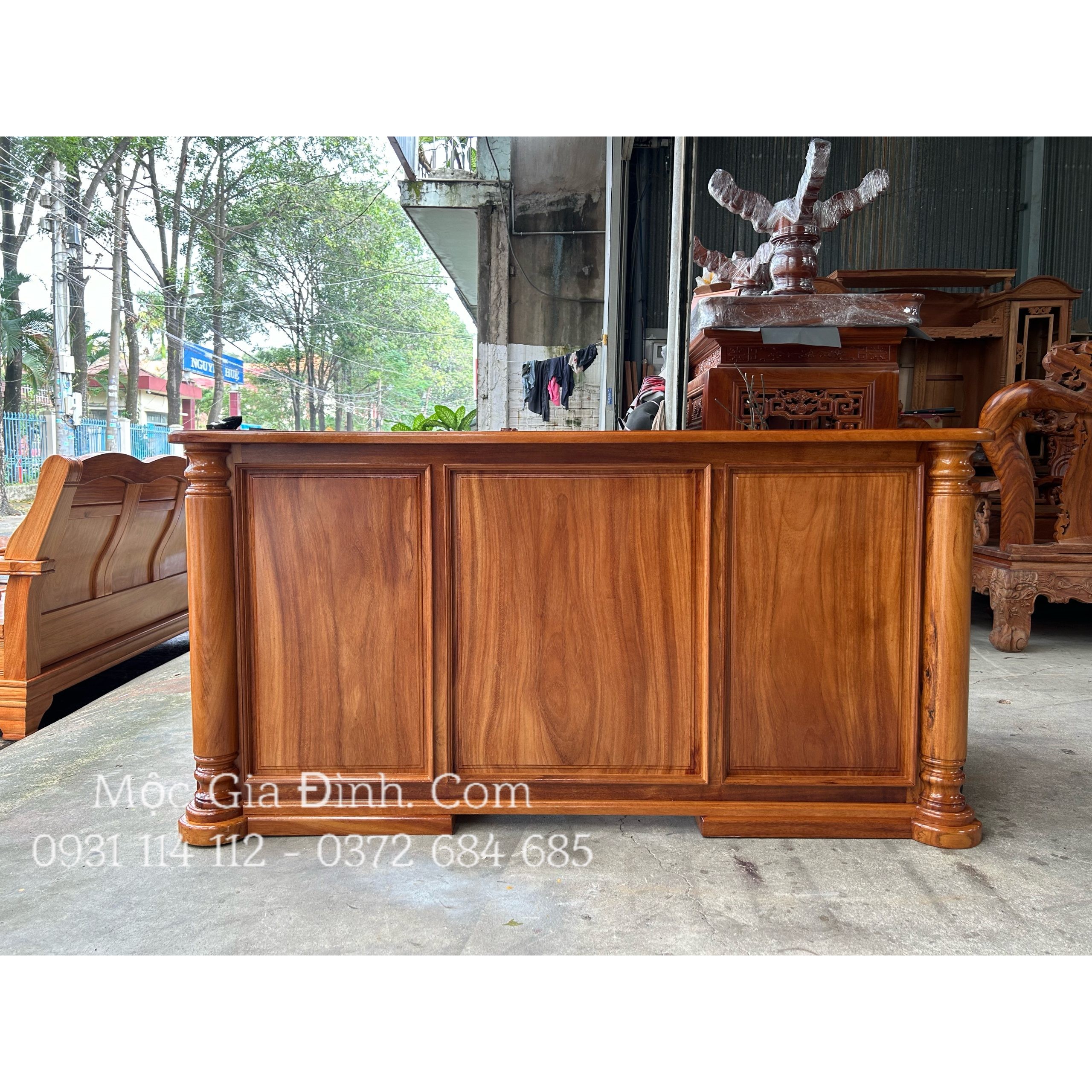 Bàn làm việc Gõ Đỏ Trám Thẳng