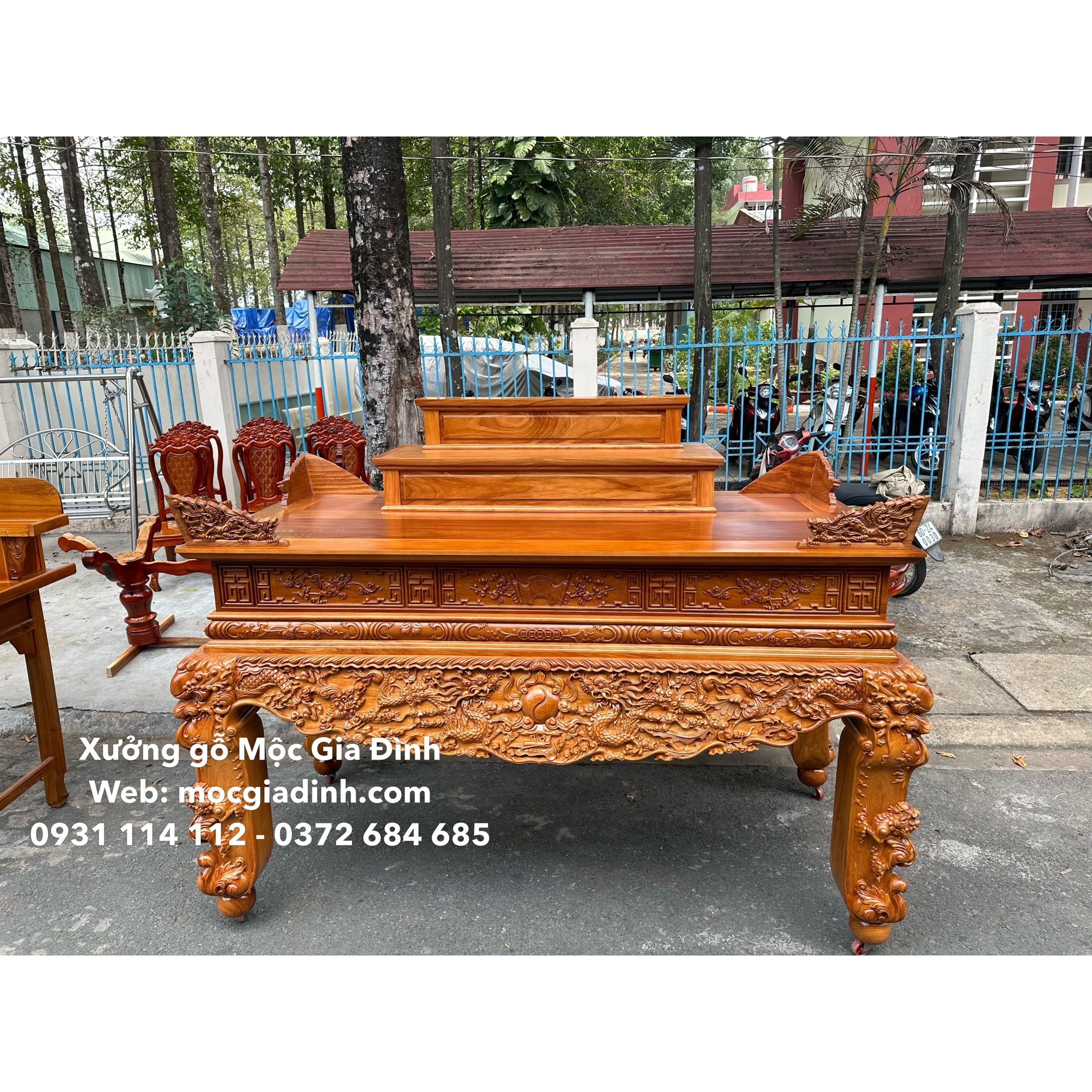 Sập thờ Gõ Đỏ Cửu Huyền Thất Tổ Chân 20