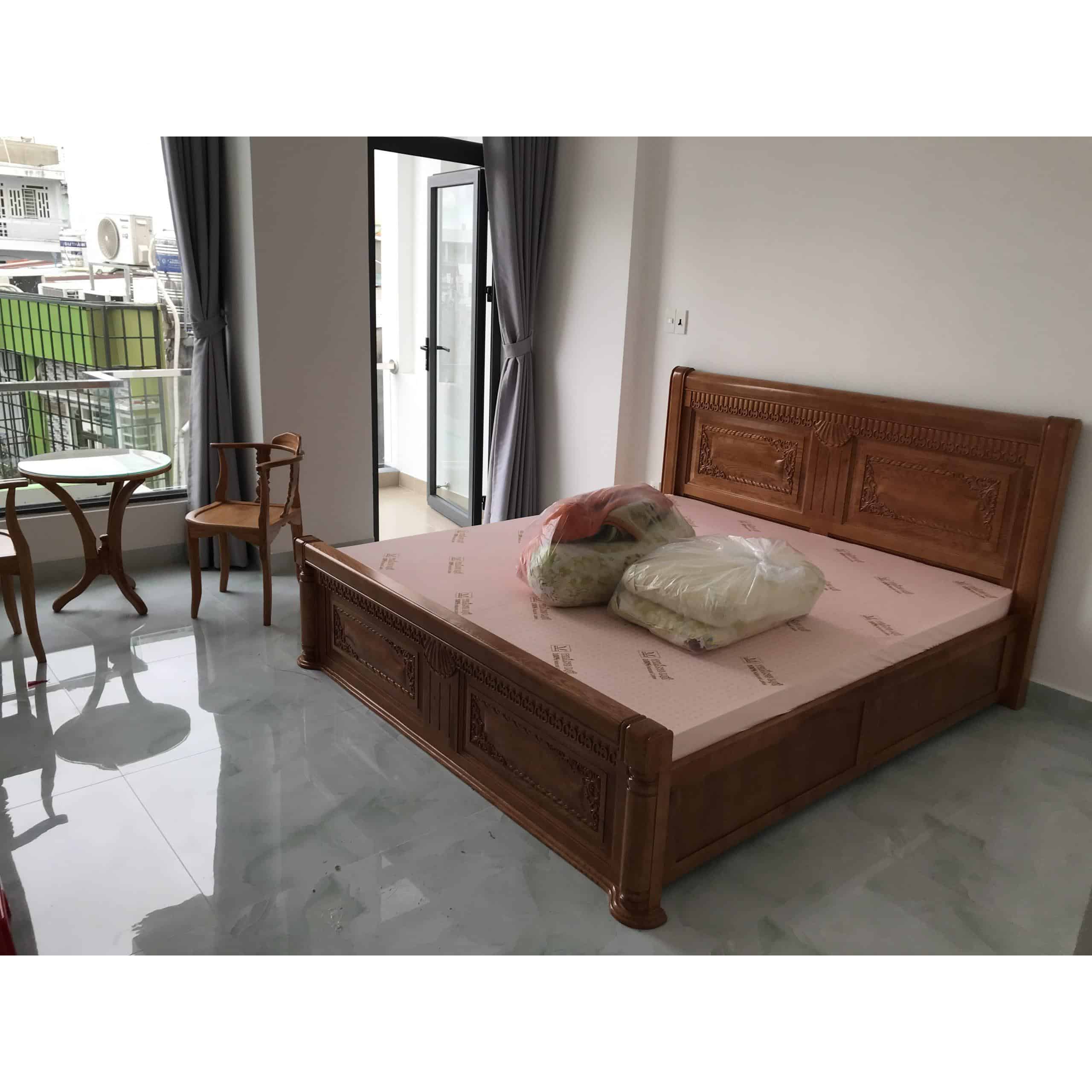 Giường Ngủ Sồi Pháp Dạt Phản