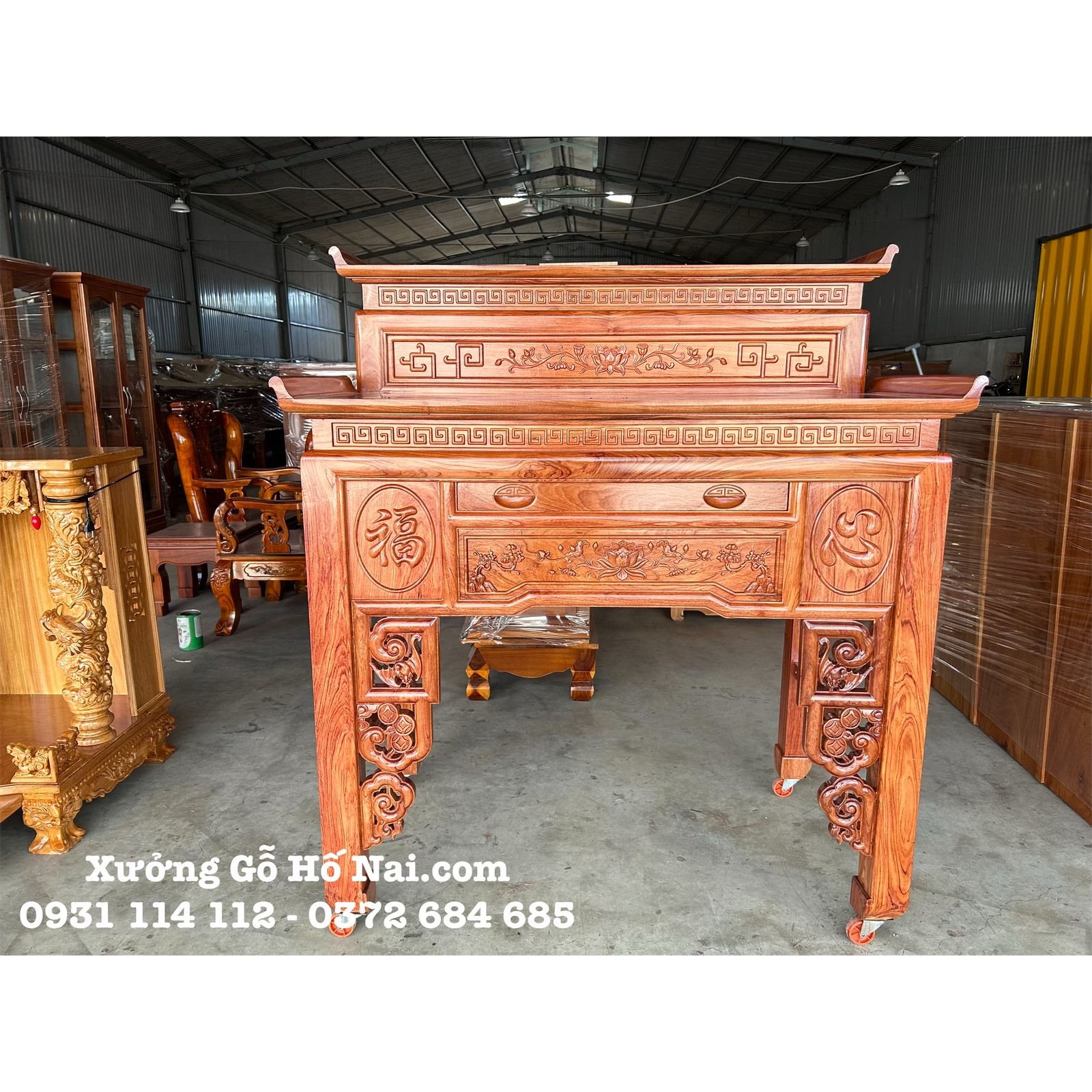 Bàn thờ gia tiên Nhị Cấp Cẩm Lai Nam Phi 127cm