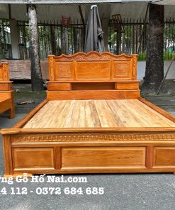 Giường Gõ Đỏ Đồng Tiền Đuôi Chạm