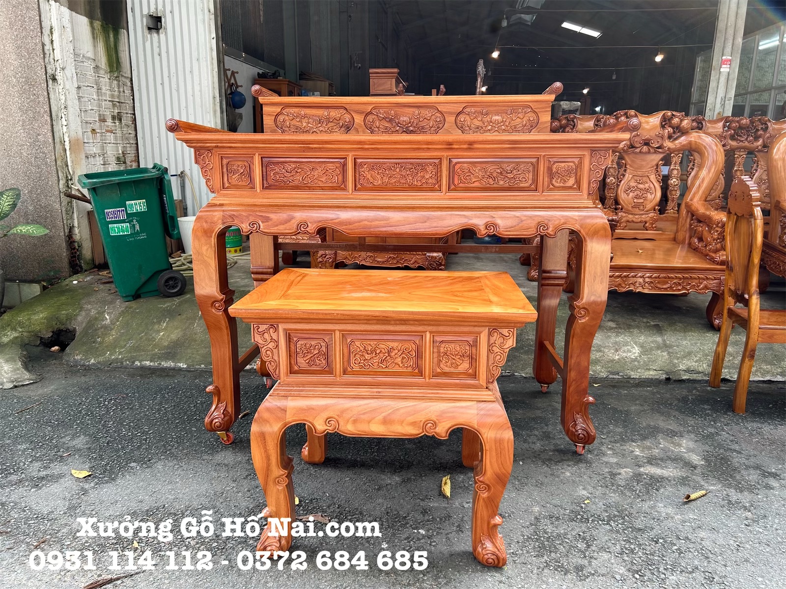 Sập thờ Gia Tiên Gõ Cuốn Thư
