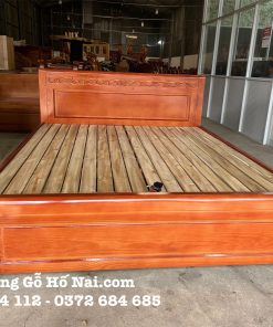 Giường Gỗ Thông Màu Xoan